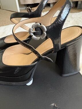 Coach Black Patent Platform Mary Jane Heels with Floral Buckle black leather.